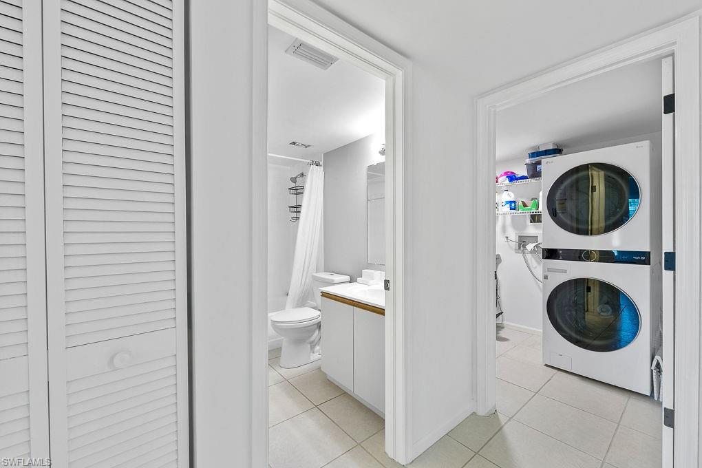 3705 Amberly Cir # F103 Property Photo 8