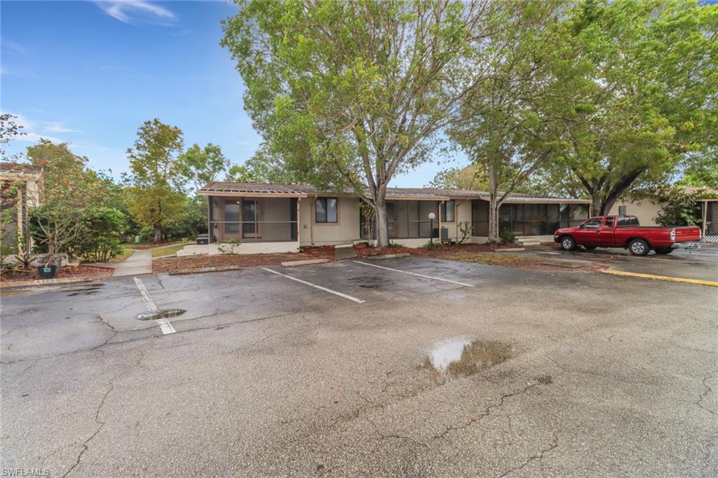 5214 Treetops DR # I Property Photo 1