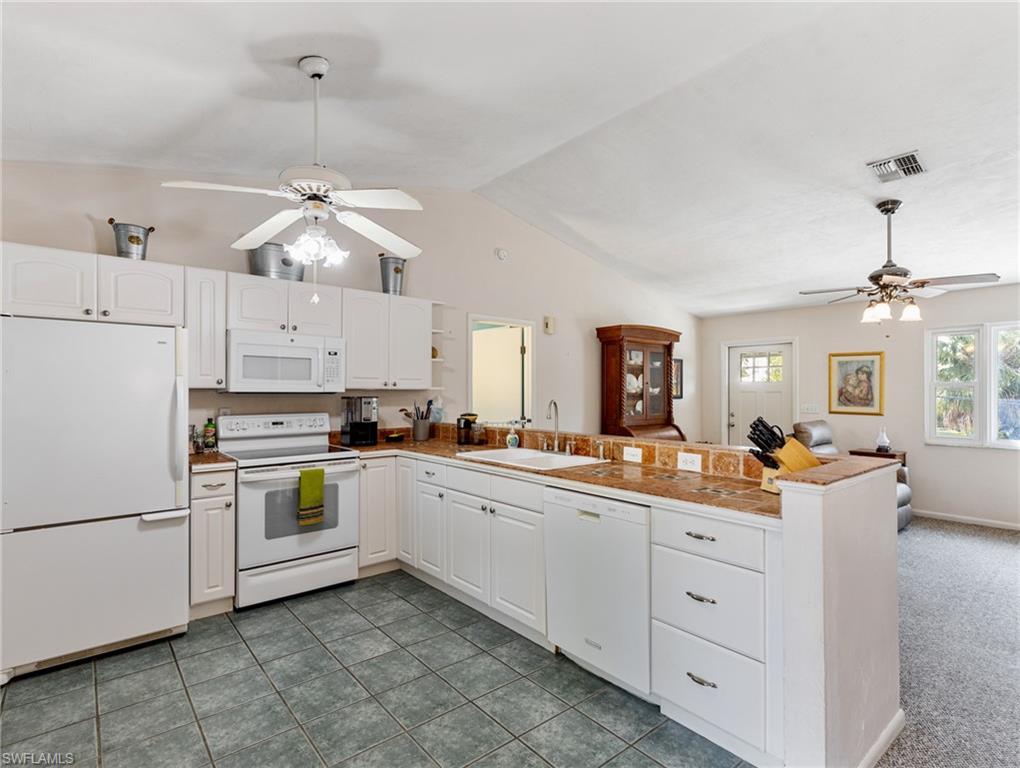 4724 Pembrooke Ln Property Photo 8