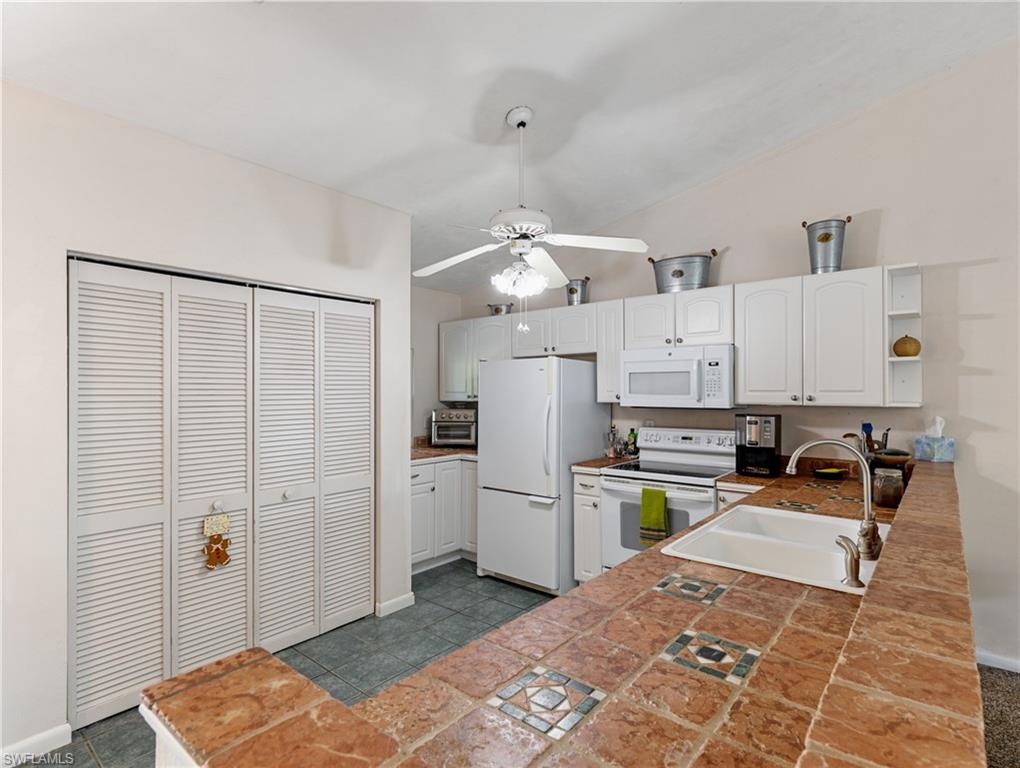 4724 Pembrooke Ln Property Photo 12