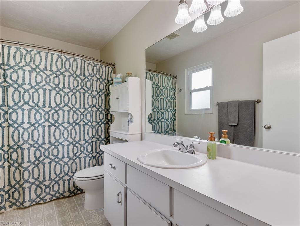 4724 Pembrooke Ln Property Photo 27