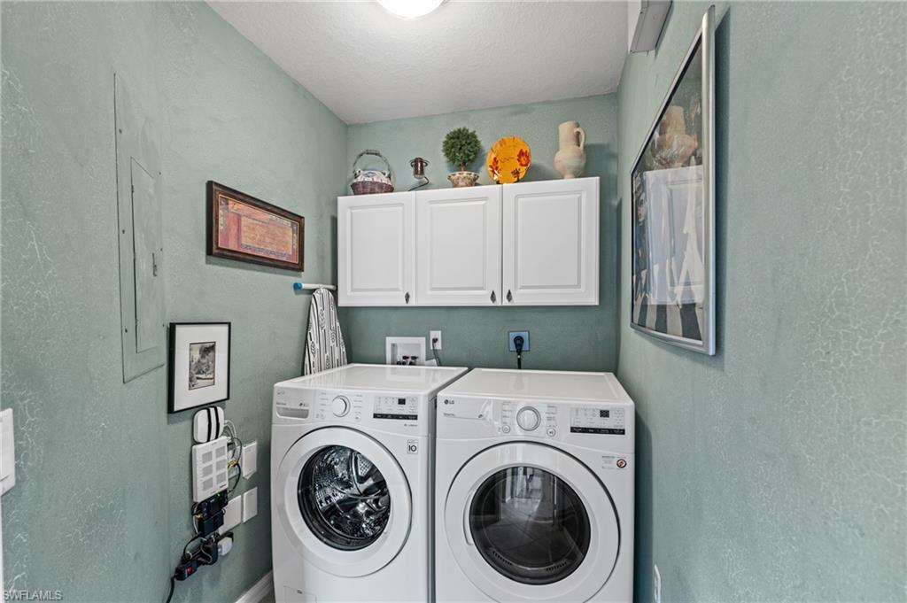 6665 Huntington Lakes Cir # 202 Property Photo 19