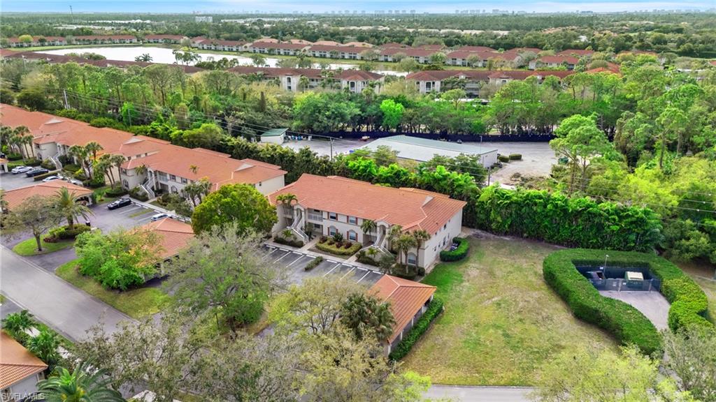 6665 Huntington Lakes Cir # 202 Property Photo 31
