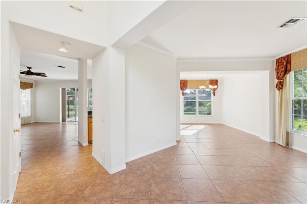 11771 Pinewood Lakes Dr Property Photo 9