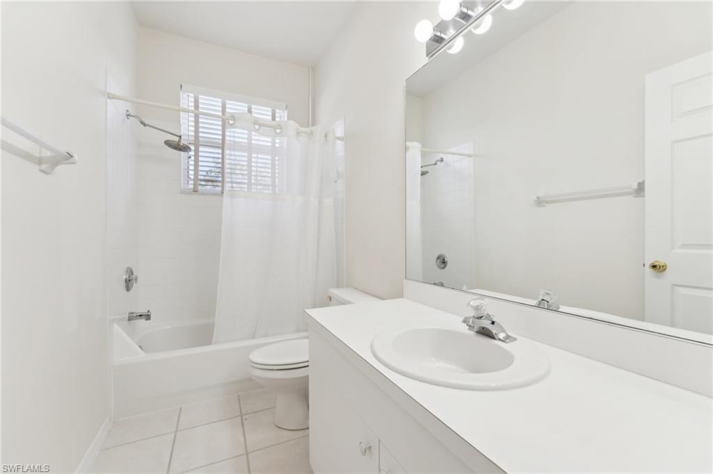 11771 Pinewood Lakes Dr Property Photo 17