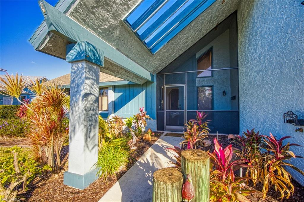 1221 Sw 49th St Property Photo 4