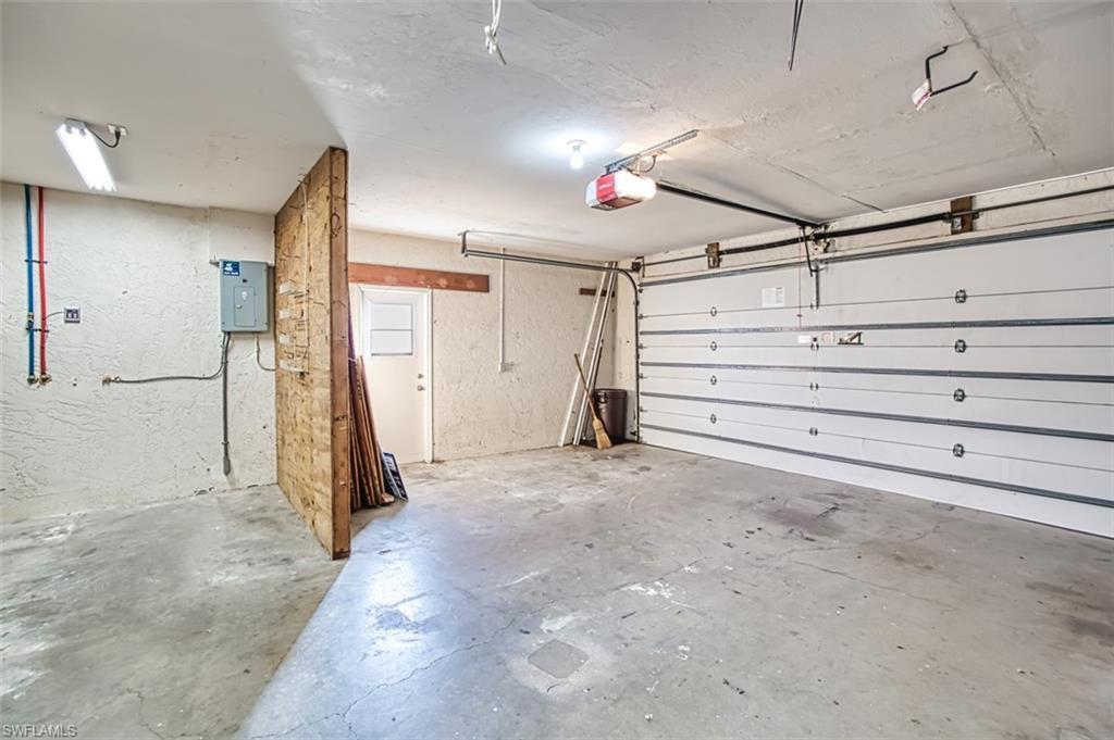 1221 Sw 49th St Property Photo 45
