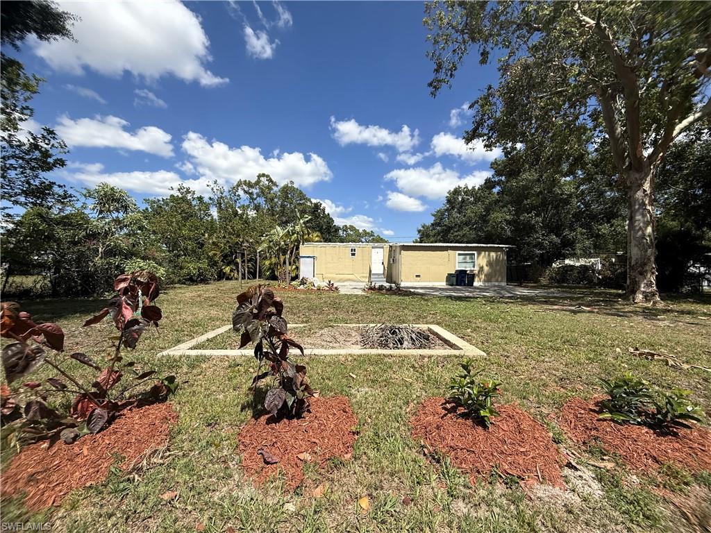 8239 Suncoast Dr Property Photo