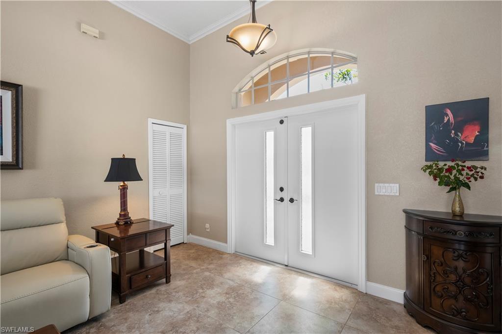 12734 Pembroke Cir S Property Photo 4