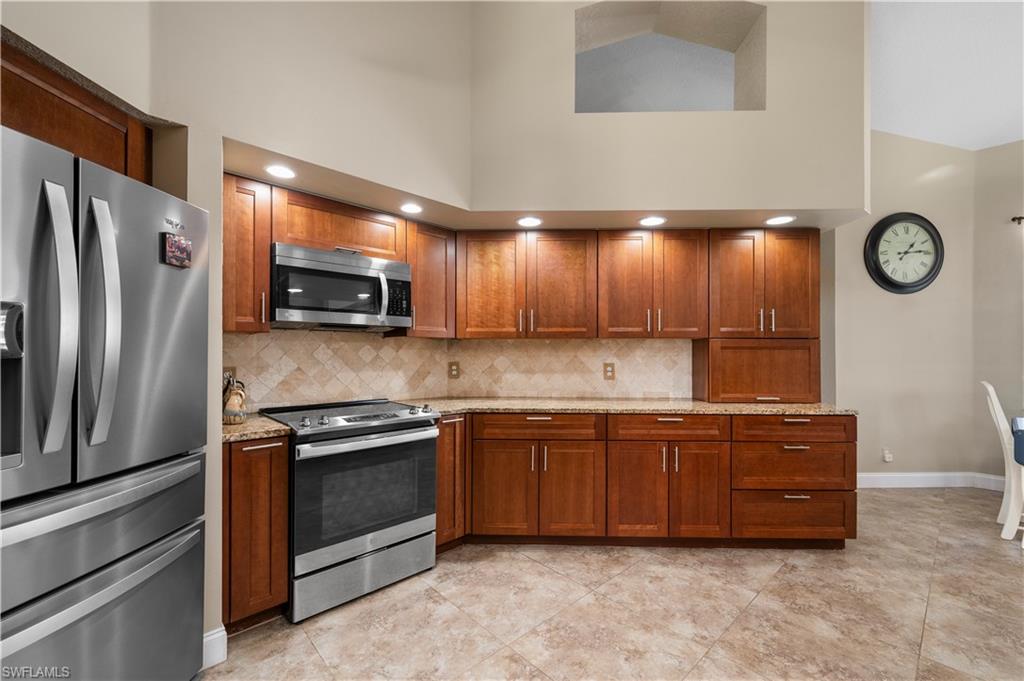 12734 Pembroke Cir S Property Photo 13