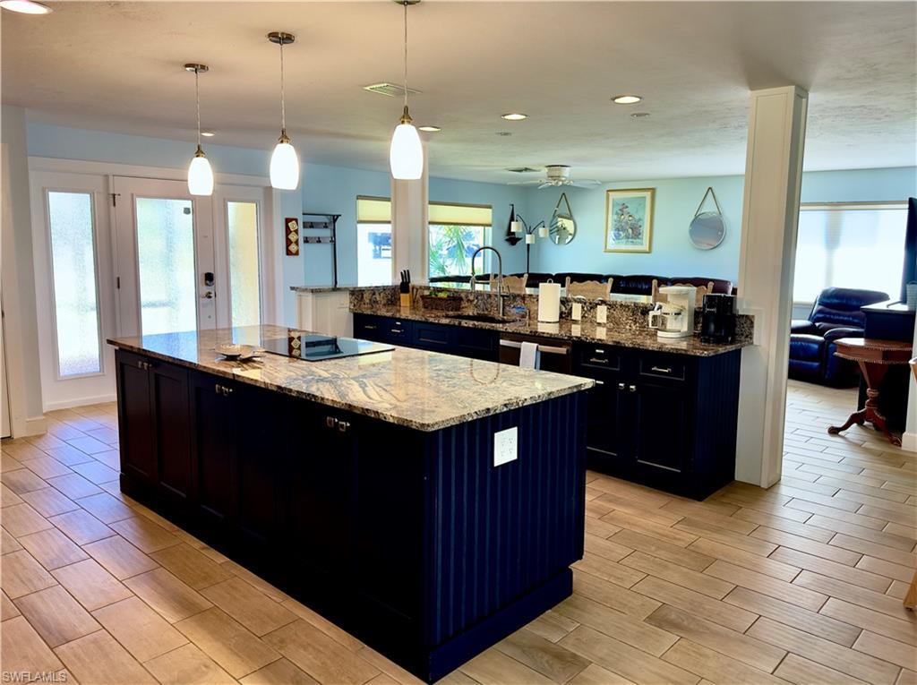2205 Channel Way Property Photo 4