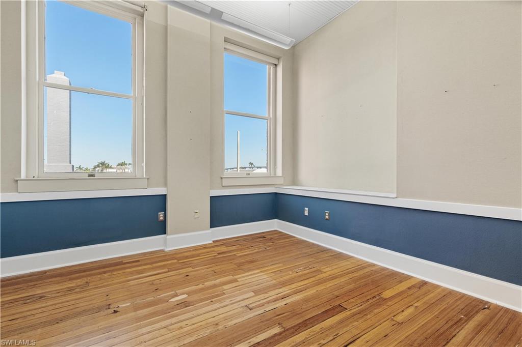 2235 First St # 301 Property Photo 25