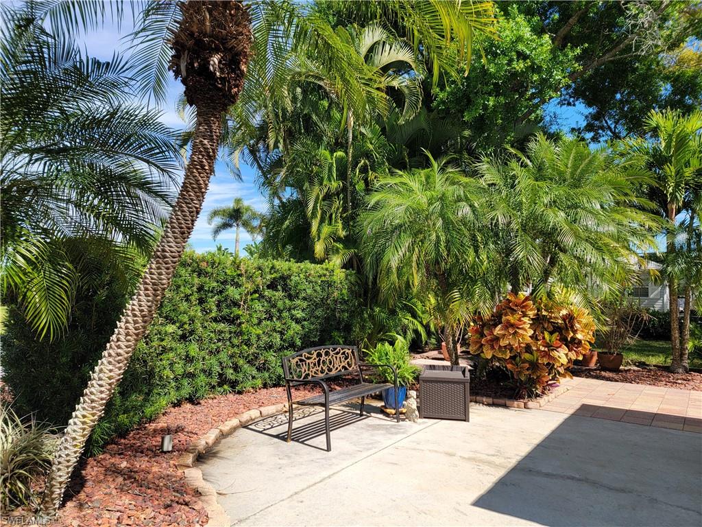 5761 Brightwood Dr Property Photo 4