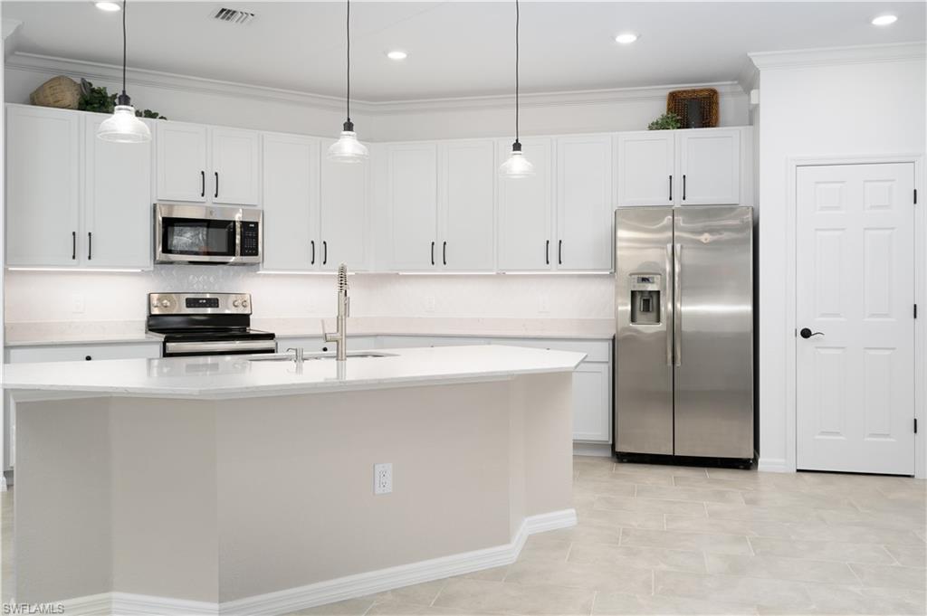 11788 Grand Belvedere Way # 203 Property Photo 7