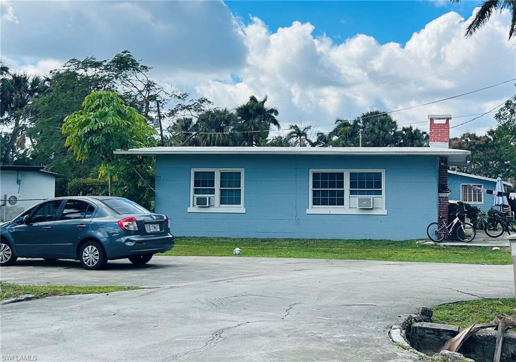 4465 Birmingham St Property Photo