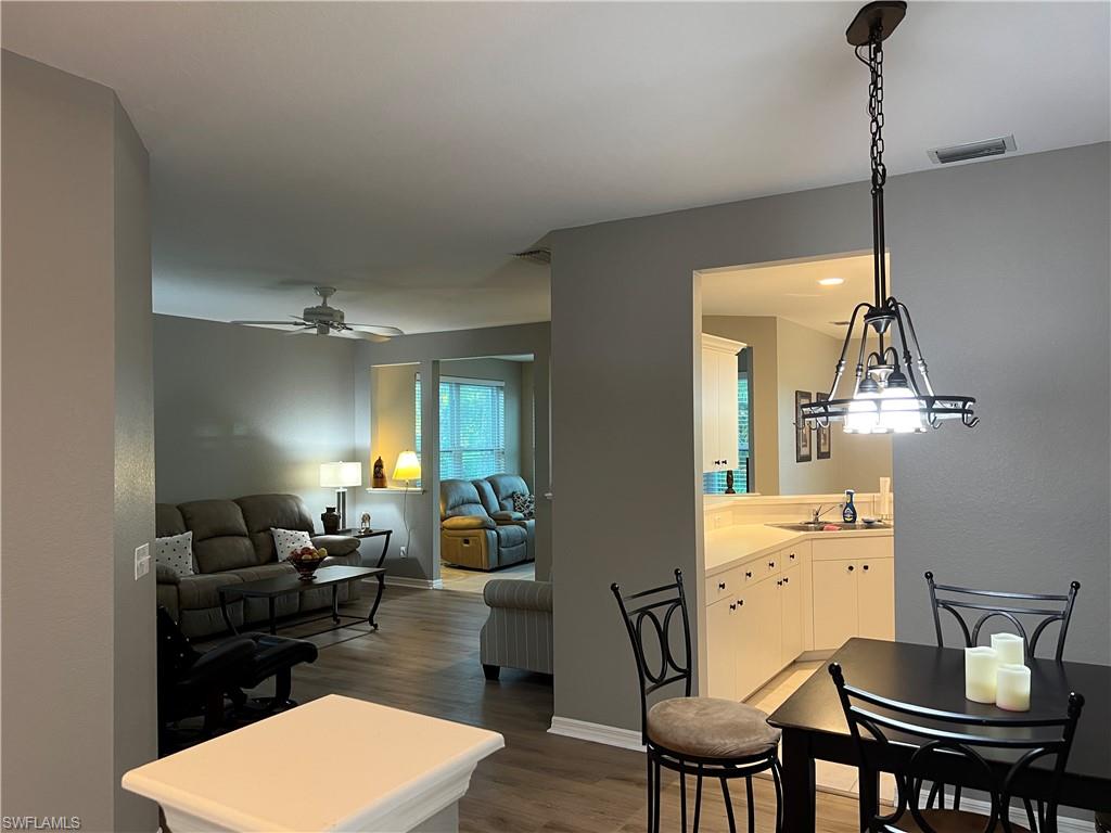 1340 Charleston Square Dr # 4 Property Photo