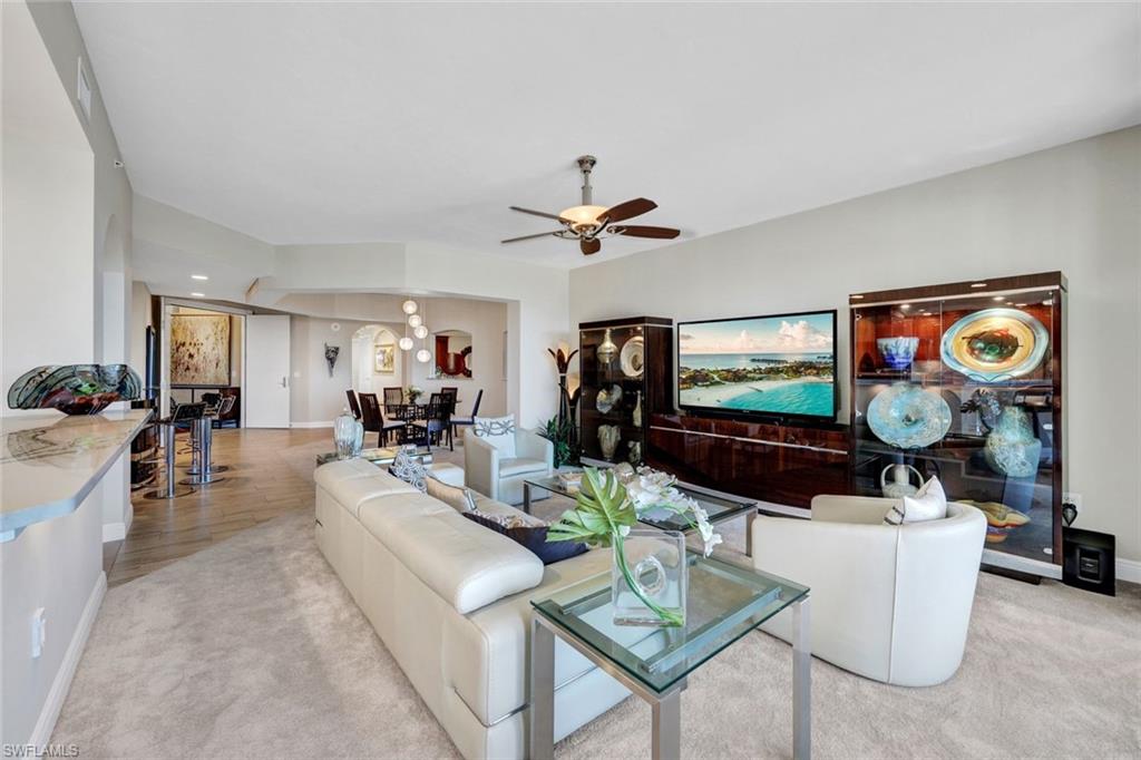 6021 Silver King Blvd # 305 Property Photo 4