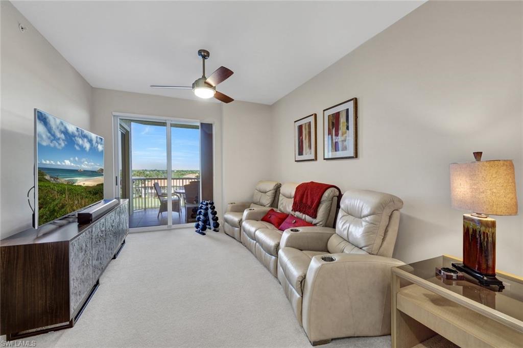 6021 Silver King Blvd # 305 Property Photo 14