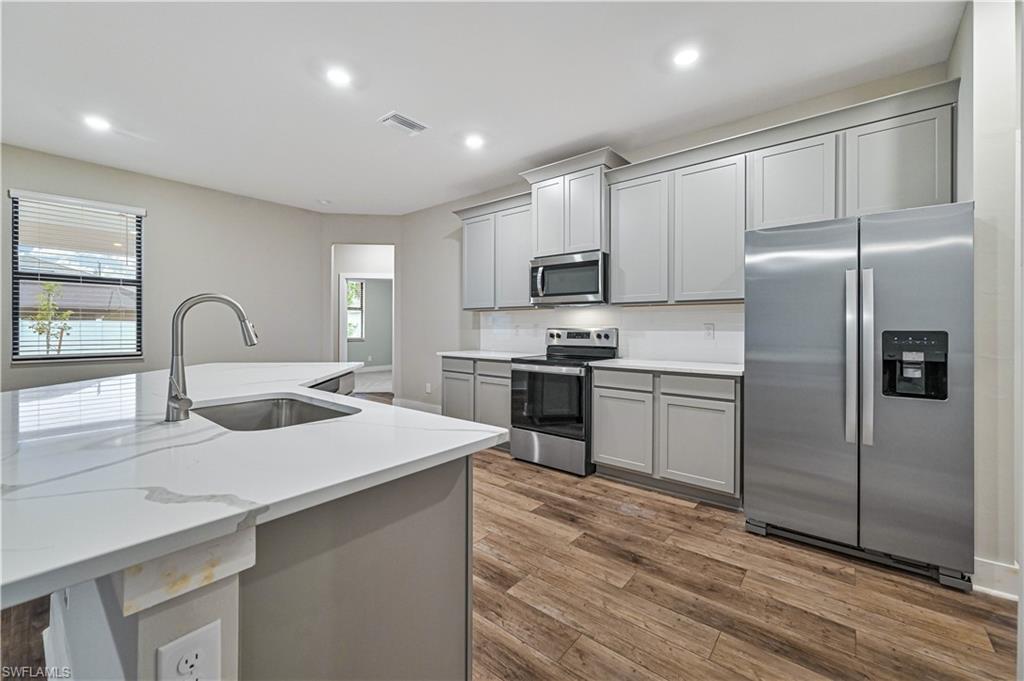 4521 Agualinda Blvd Property Photo 4