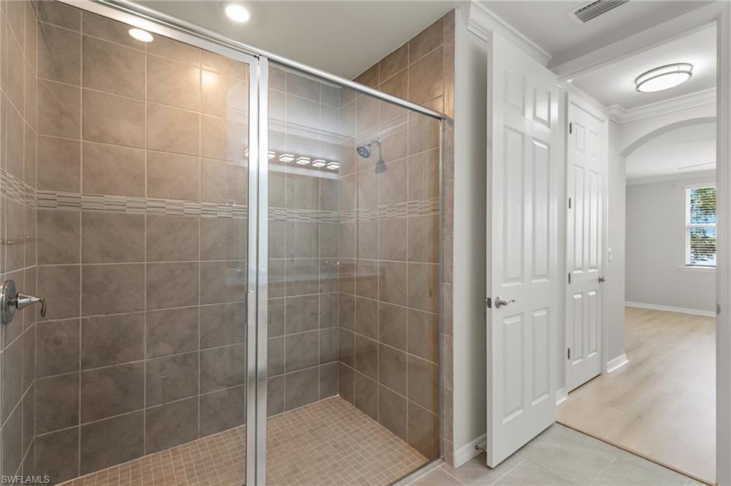14618 Edgewater Cir Property Photo 20