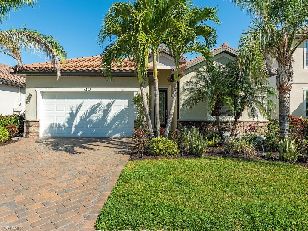 4263 Raffia Palm Cir Property Photo