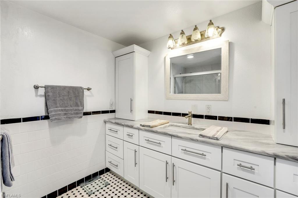 1784 Beverly Dr Property Photo 20
