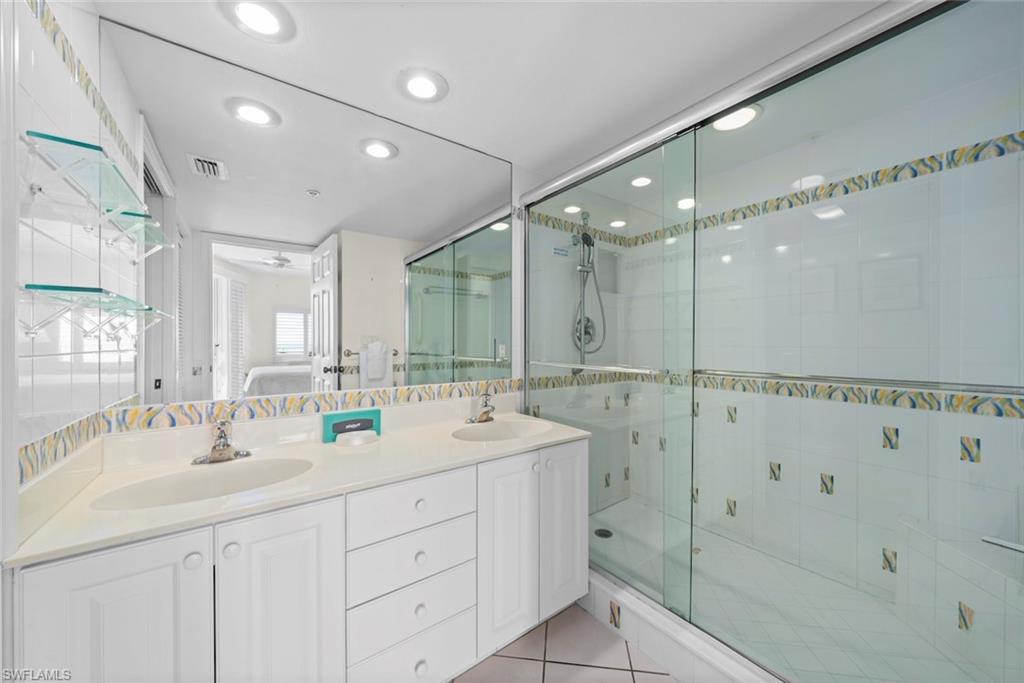 255 Periwinkle Way 5b Property Photo 24