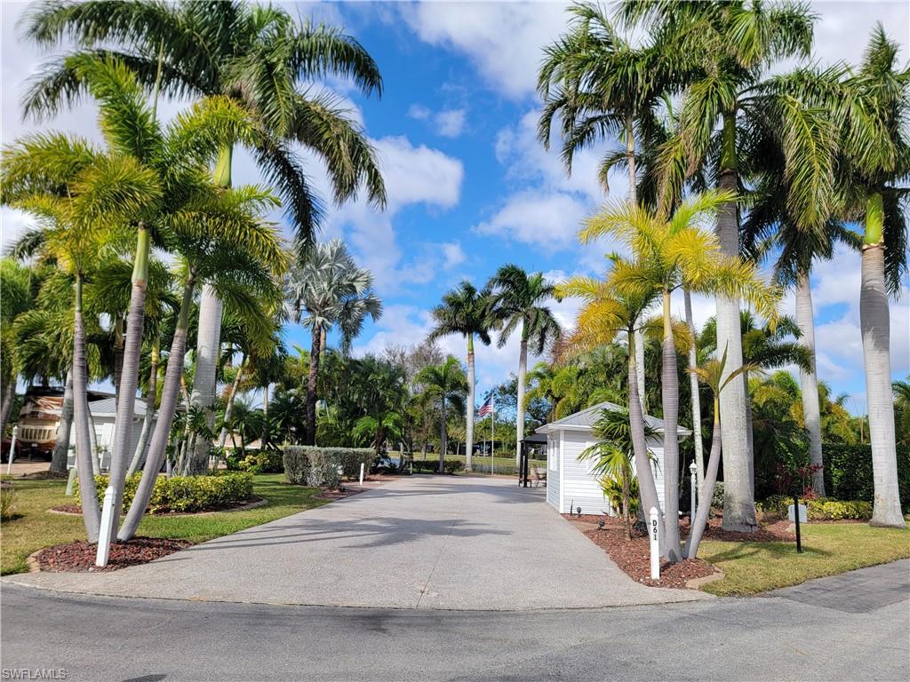 10241 Surfwood Ct Property Photo 1