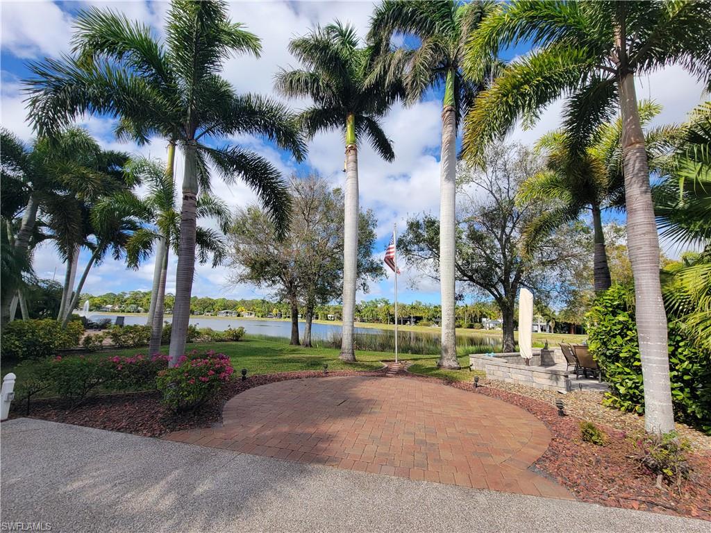 10241 Surfwood Ct Property Photo 6