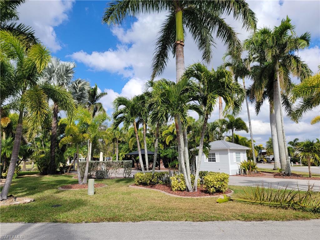 10241 Surfwood Ct Property Photo 16