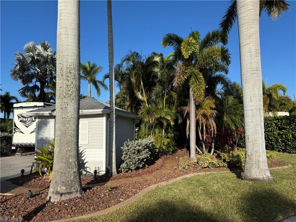 10241 Surfwood Ct Property Photo 25