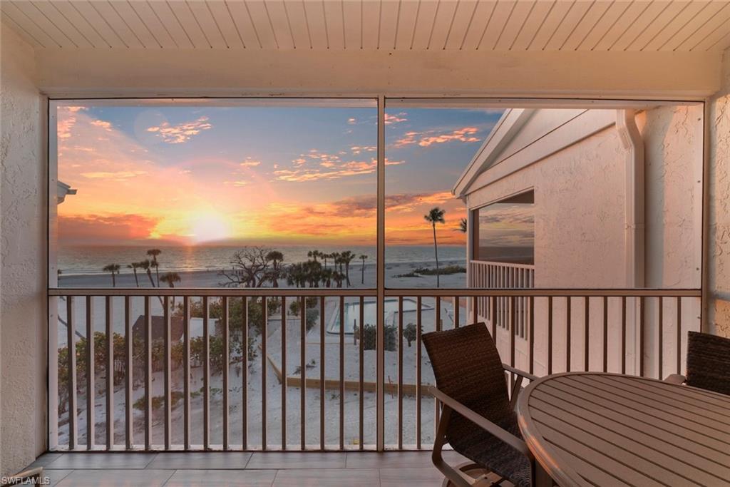 2535 Beach Villas Property Photo