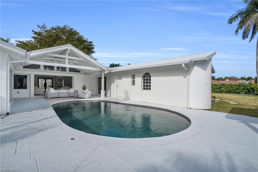 645 Park Shore Dr Property Photo 22