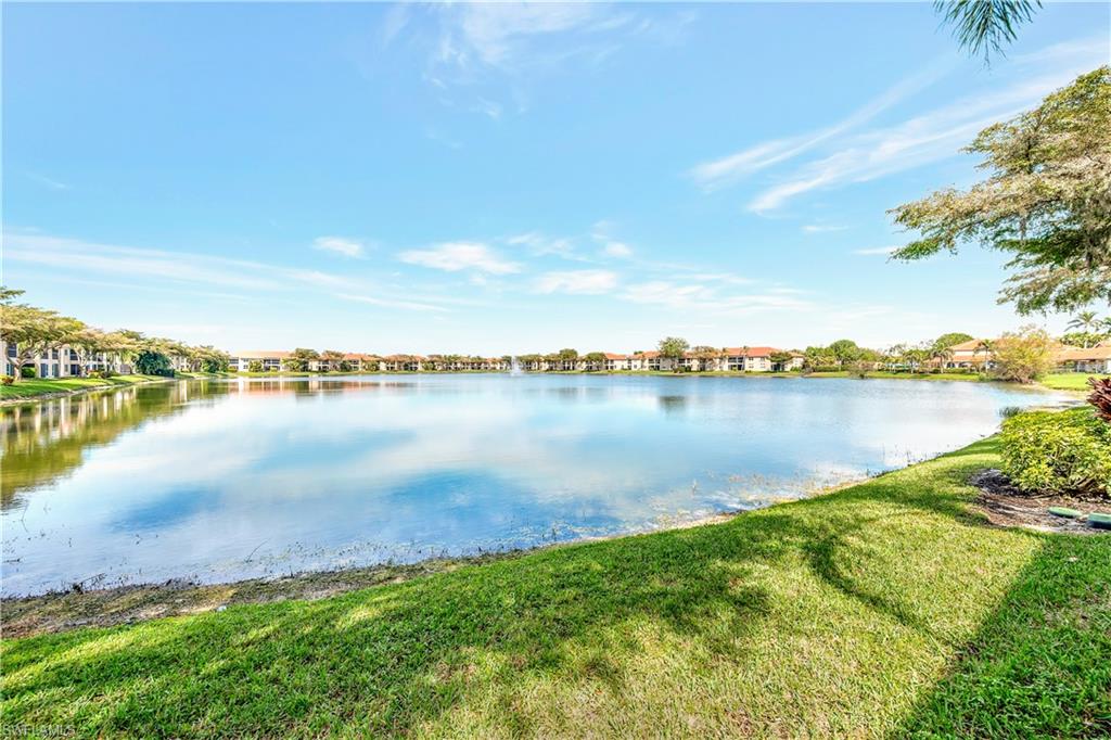 6448 Huntington Lakes CIR # 102 Property Photo 1