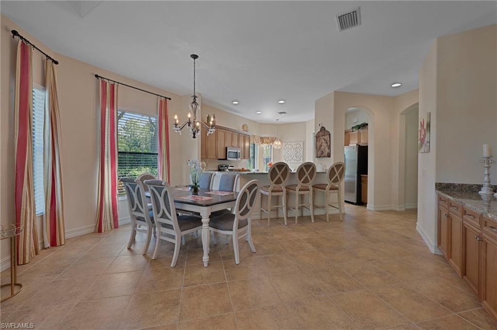 7377 Moorgate Point Way Property Photo 7