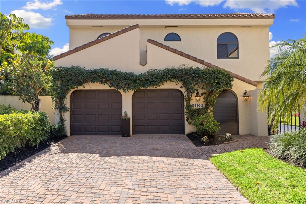 6805 Sand Pointe Cir Property Photo
