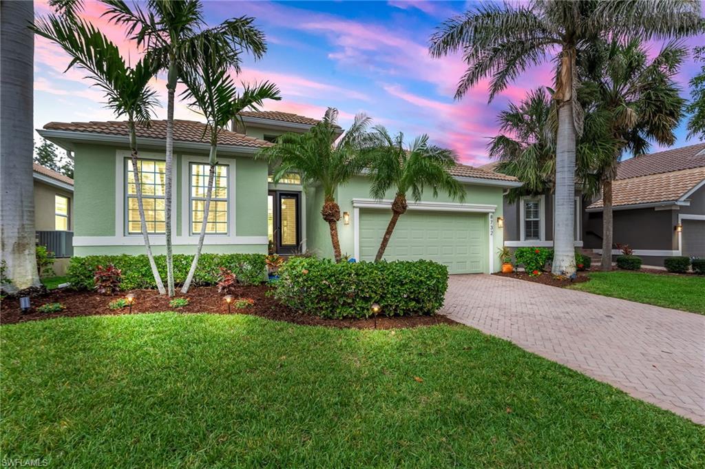 8732 Banyan Bay Blvd Property Photo 2