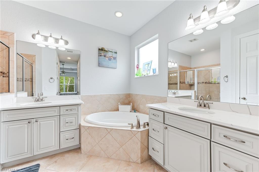 8732 Banyan Bay Blvd Property Photo 23