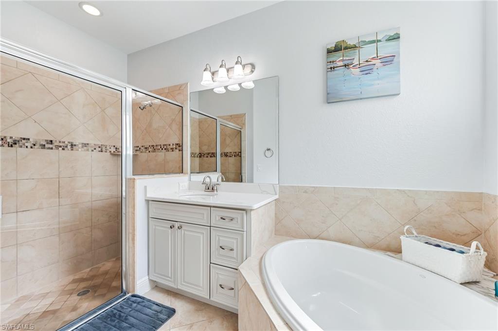 8732 Banyan Bay Blvd Property Photo 24