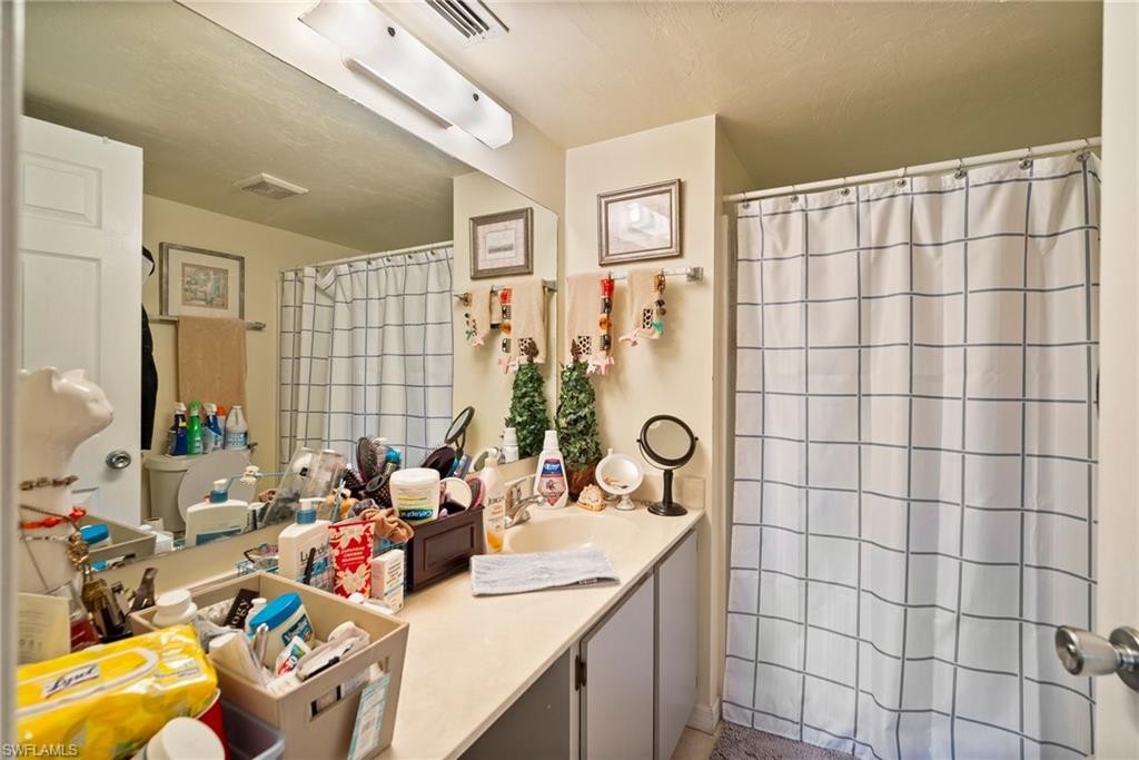 144 Cypress Way E # 707 Property Photo 22
