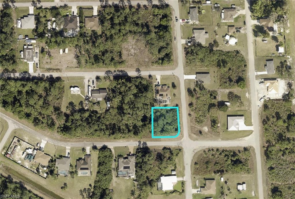 875 Haskell St E Property Photo 3