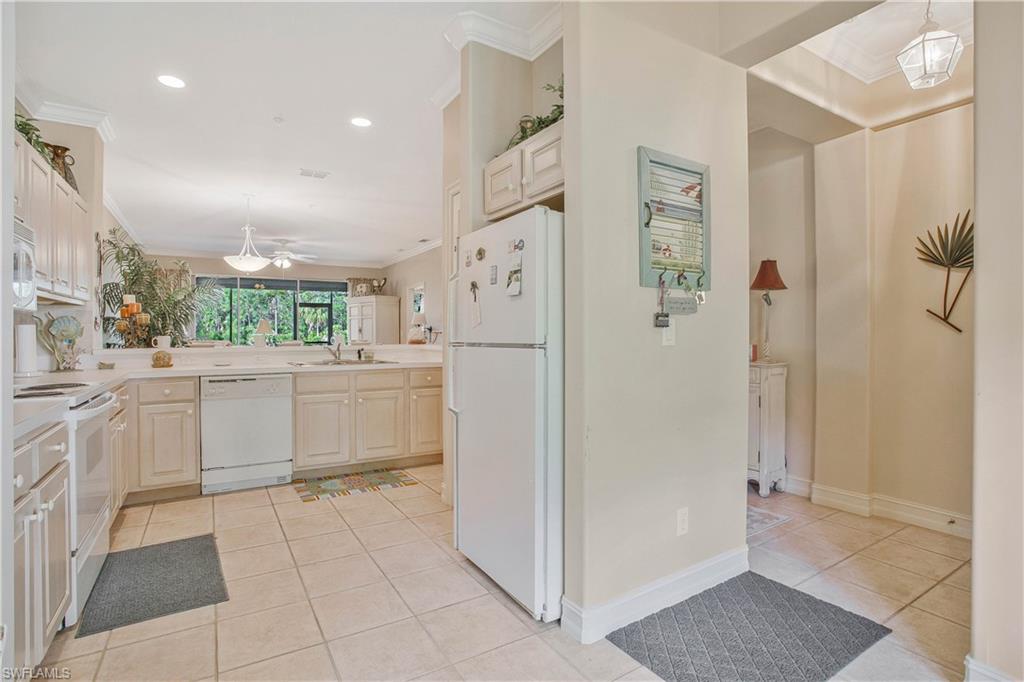 1015 Tarpon Cove Dr # 1403 Property Photo 9