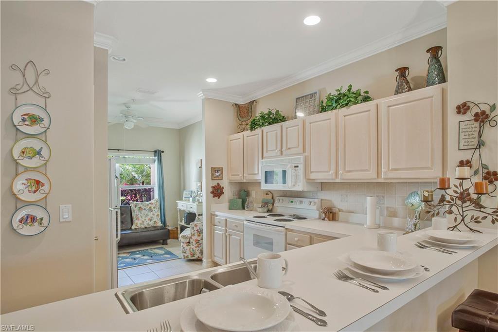 1015 Tarpon Cove Dr # 1403 Property Photo 12