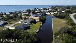 25301 Harborview Rd Property Photo 7