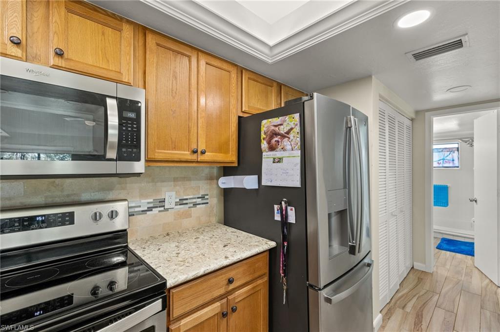 1861 Crystal Dr # 16 Property Photo 8