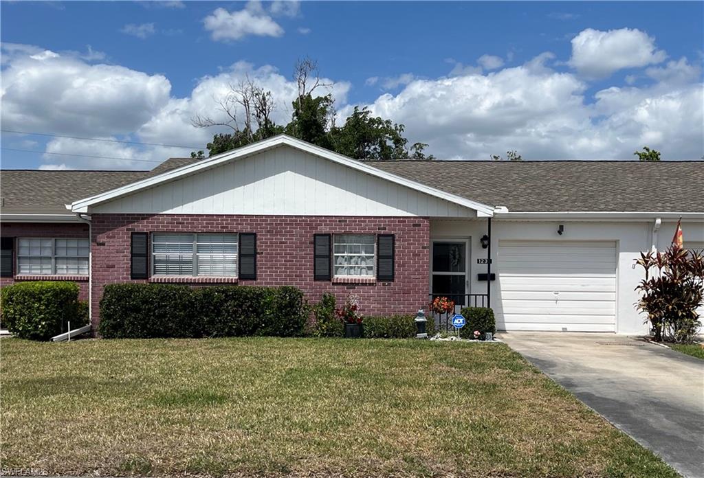 1237 Myerlee COuntry Club BLVD Property Photo 1