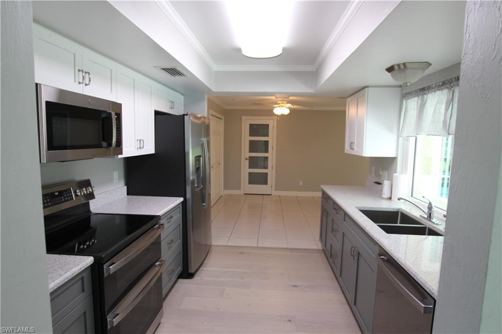 4270 Perth Ct Property Photo 2