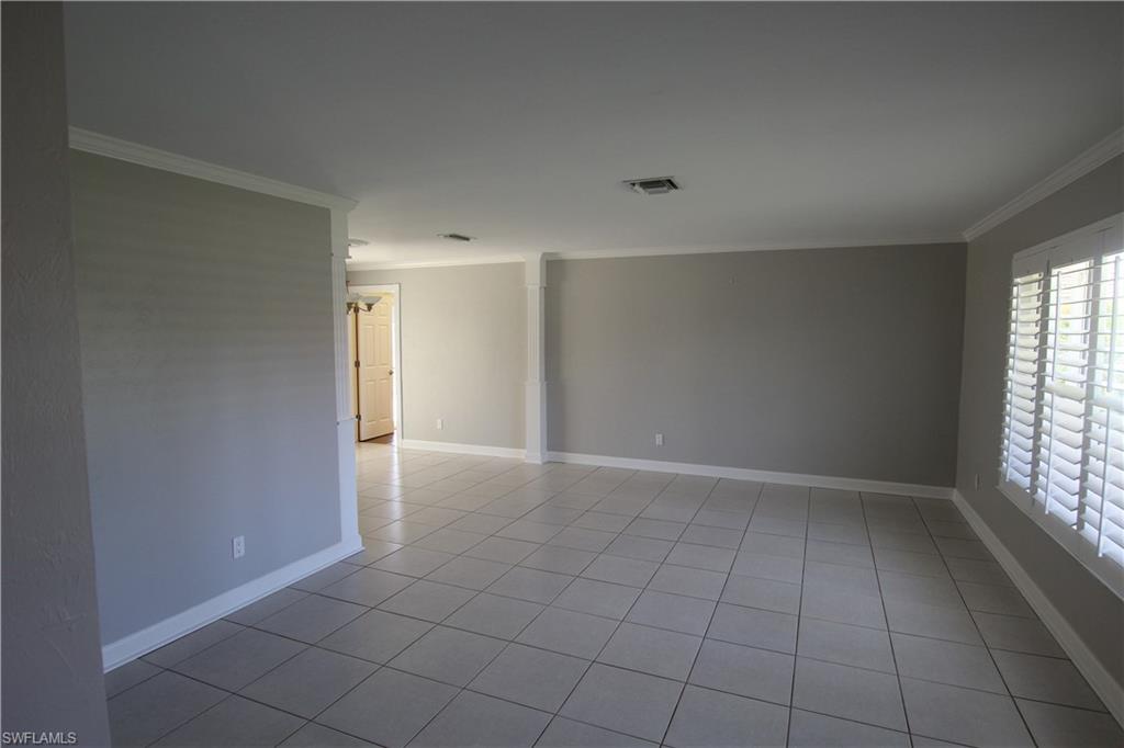 4270 Perth Ct Property Photo 3