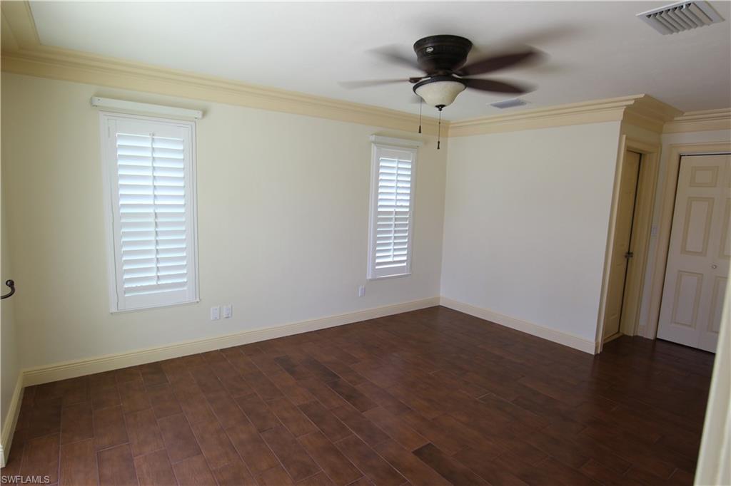 4270 Perth Ct Property Photo 9