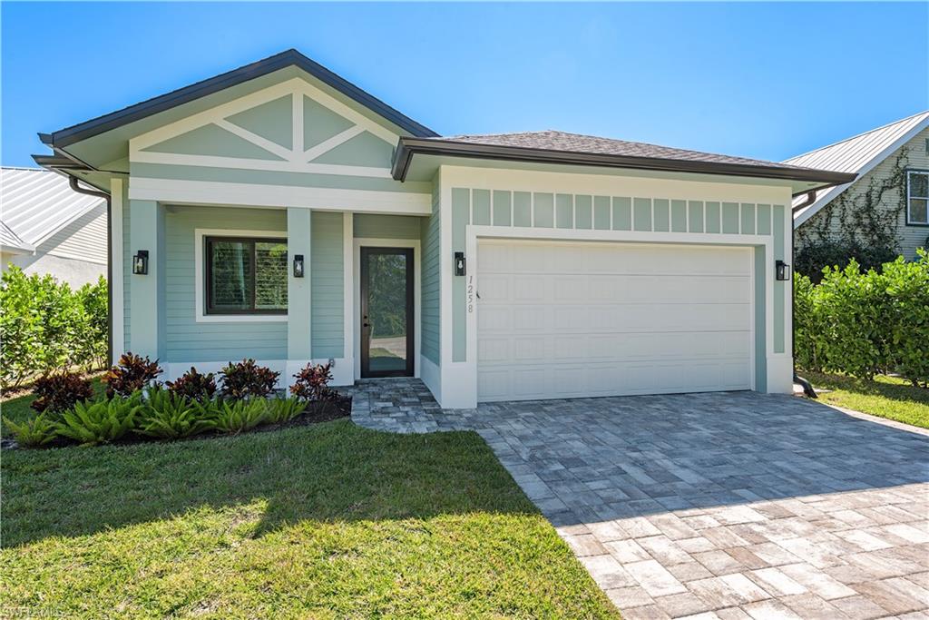 1258 Solana Rd Property Photo